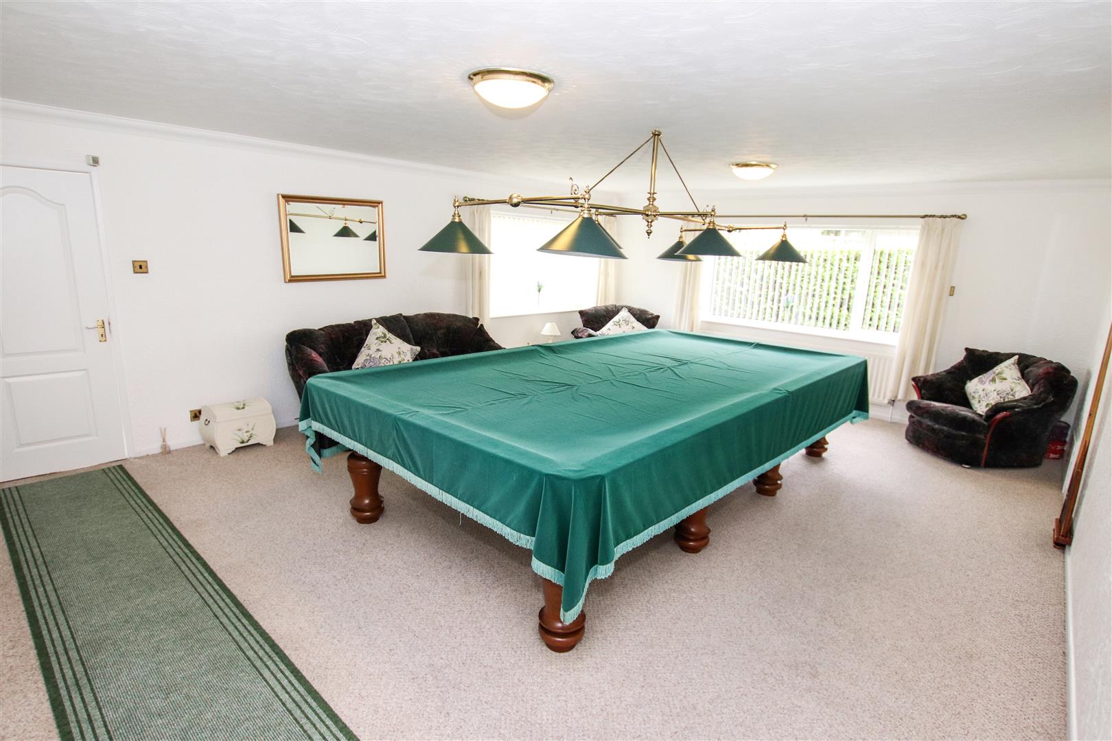 SNOOKER ROOM / FAMILY ROOM